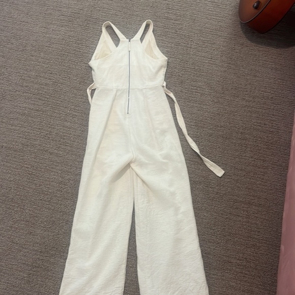 Size 4, Anthropologie off-white linen romper - Picture 3 of 3